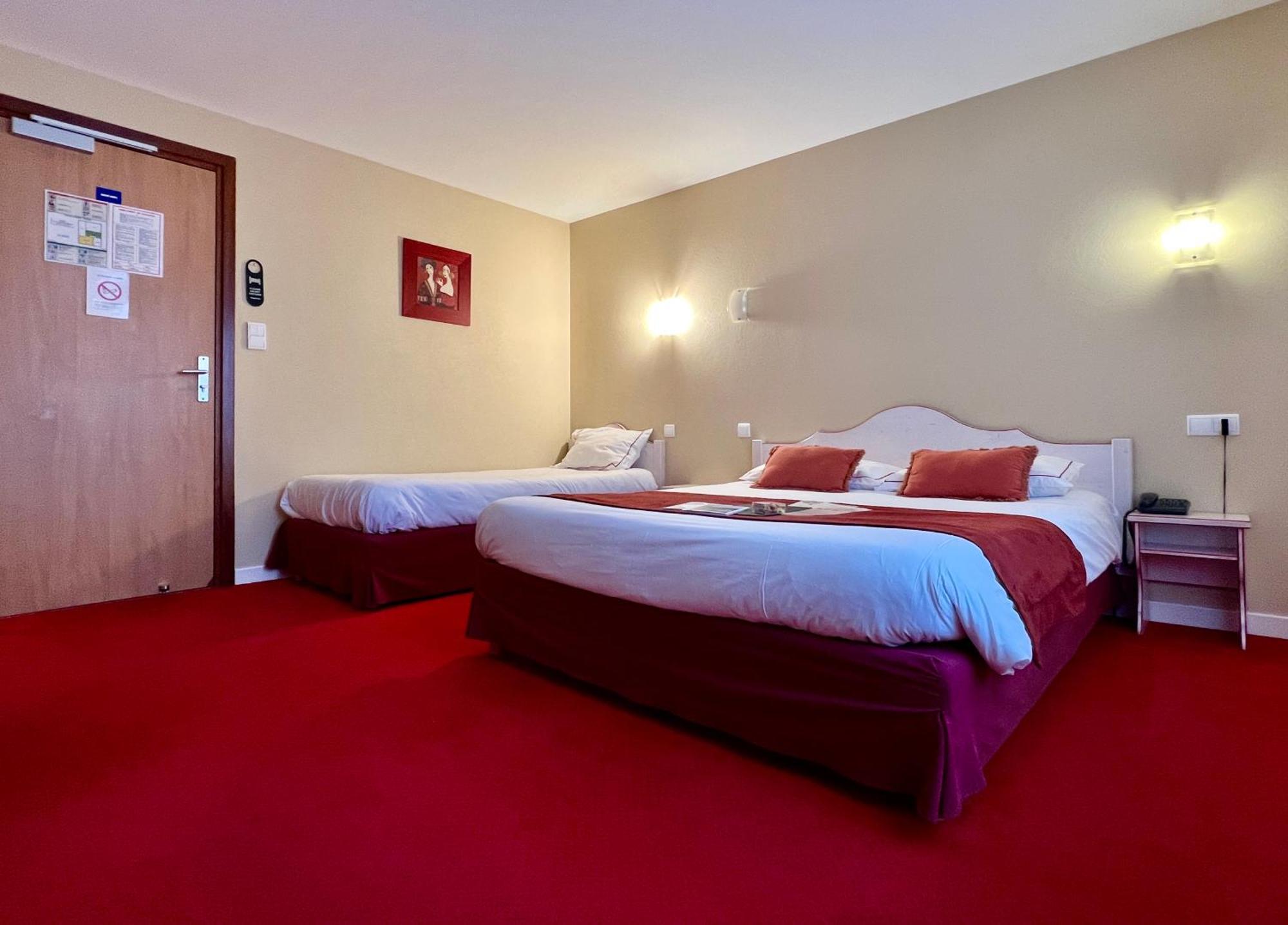 Logis Hotel, Chalets Et Restaurant Les Chatelmines La Bresse Bagian luar foto